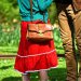 12 stylowych, etycznych i wegańskich wodoodpornych butów przeciwdeszczowych, które robią furorę